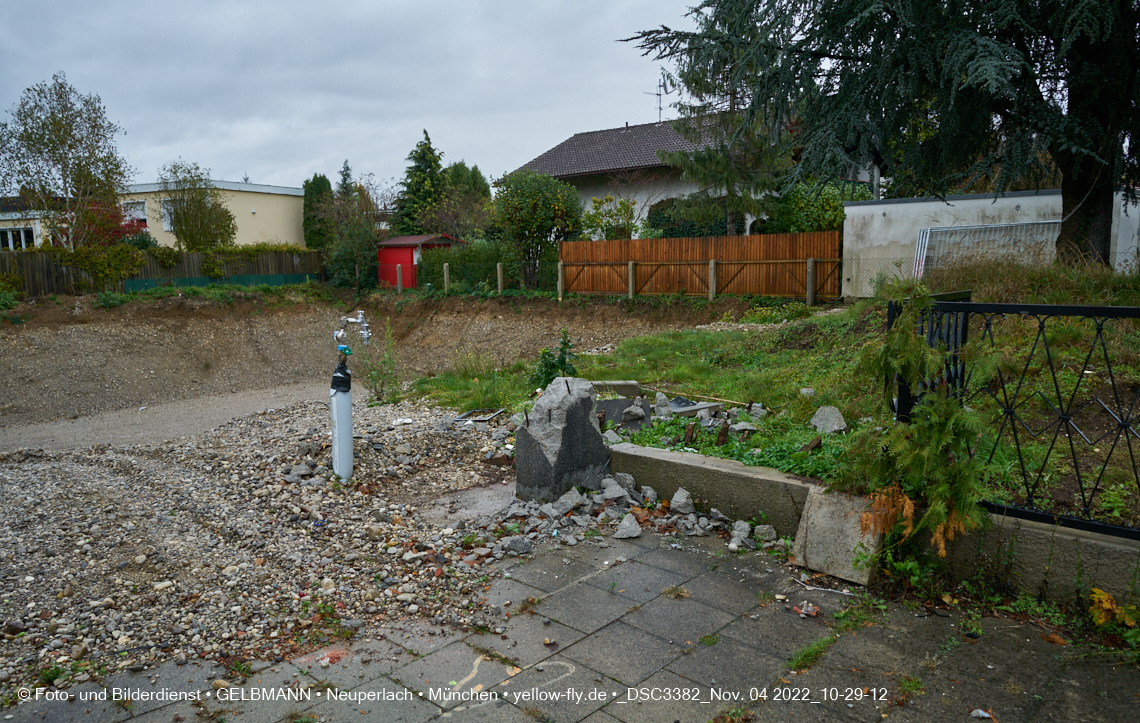 04.11.2022 - Baustelle an der Niederalmstraße 16 und Hugo-Lang-Bogen 13 in Neuperlach-Trudering